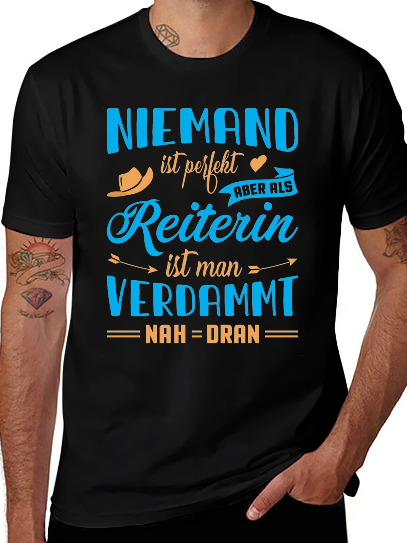 Niemand ist Perfekt Reiterin Funny T-Shirt