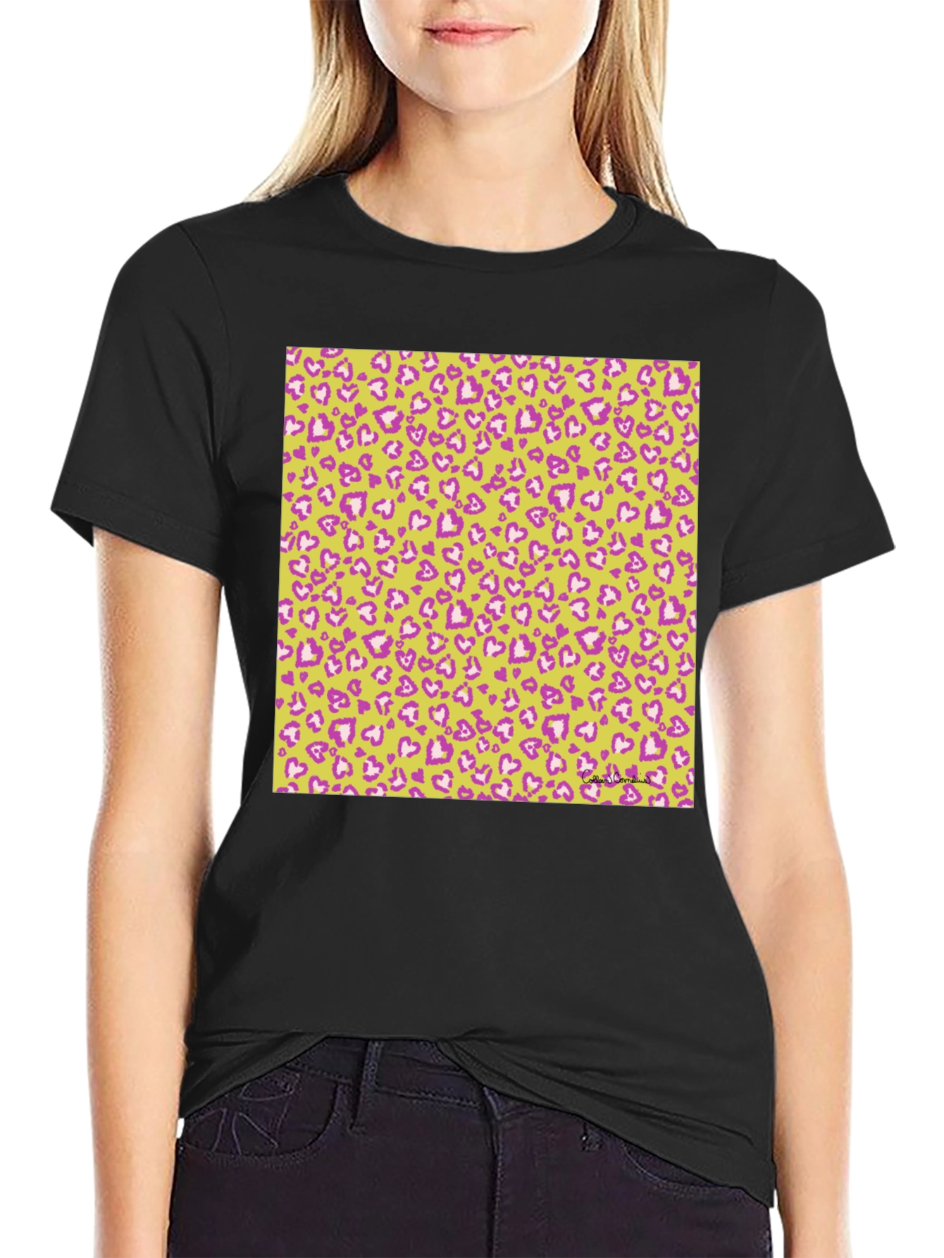 Heart Print Crew Neck Tee - Casual Style