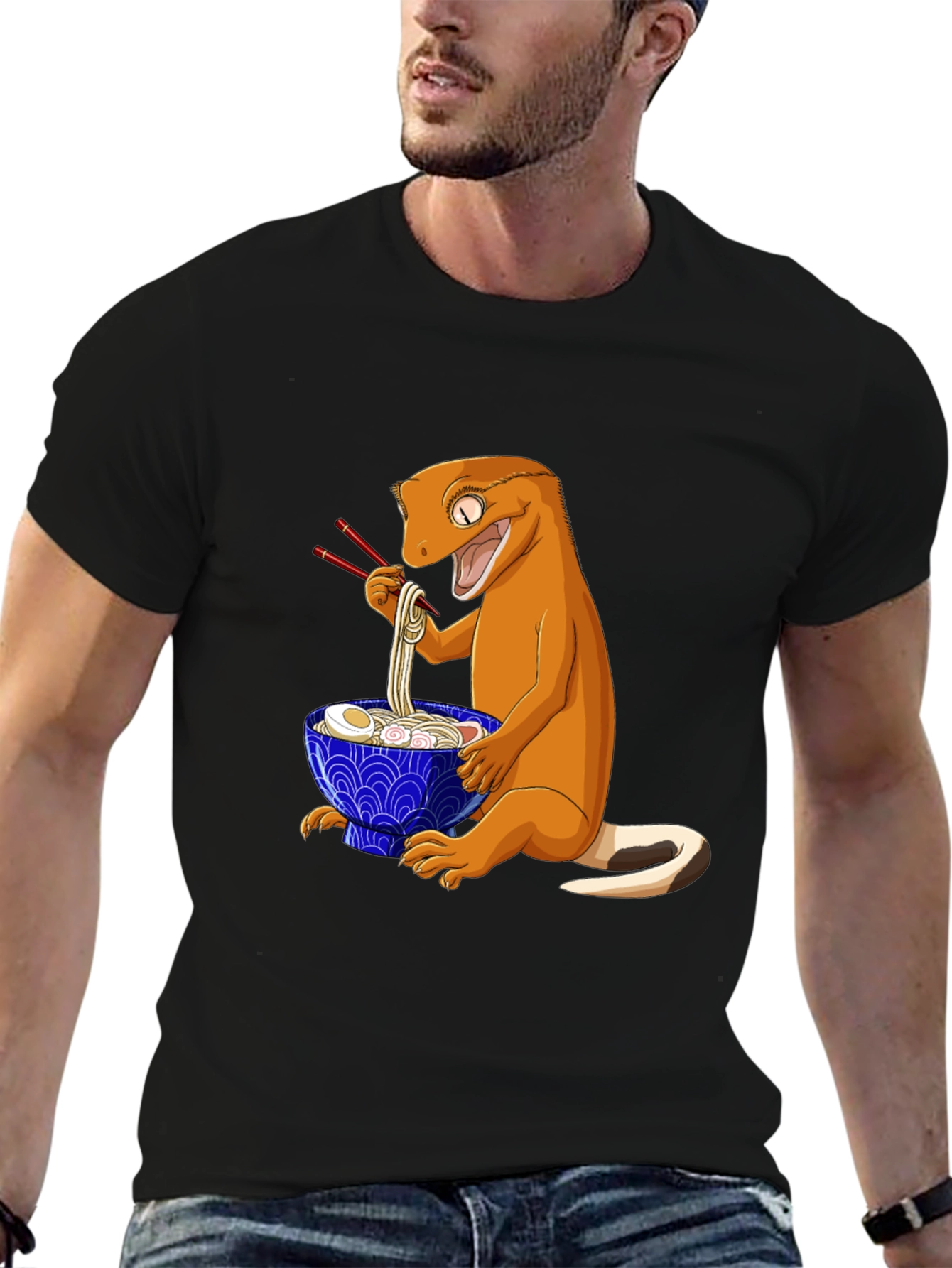 Gecko Ramen T-Shirt: Cute Cartoon Lizard Eating Noodles