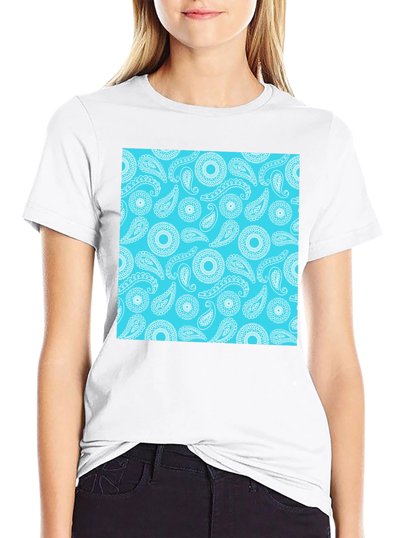 Paisley Pattern Tee - Stylish Black T-Shirt