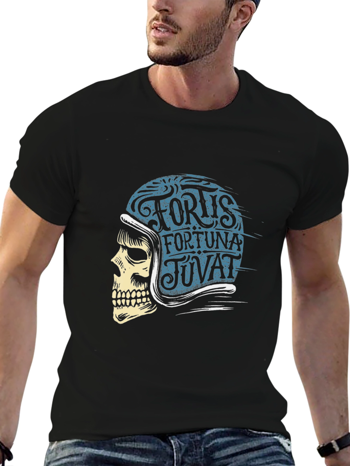 Skull Helmet T-Shirt: Fortis Fortuna Iuvat Design