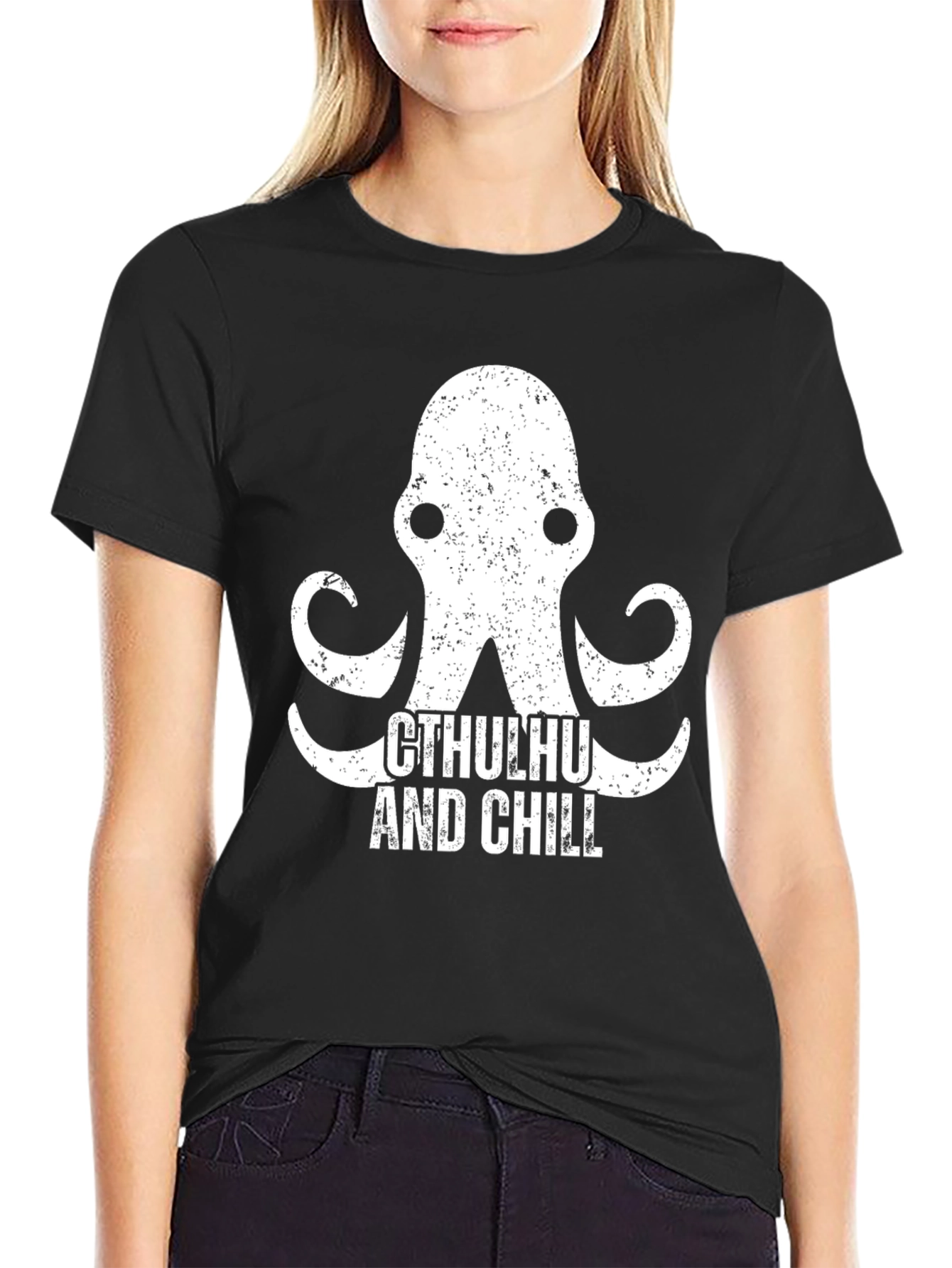 Cthulhu and Chill Graphic T-Shirt
