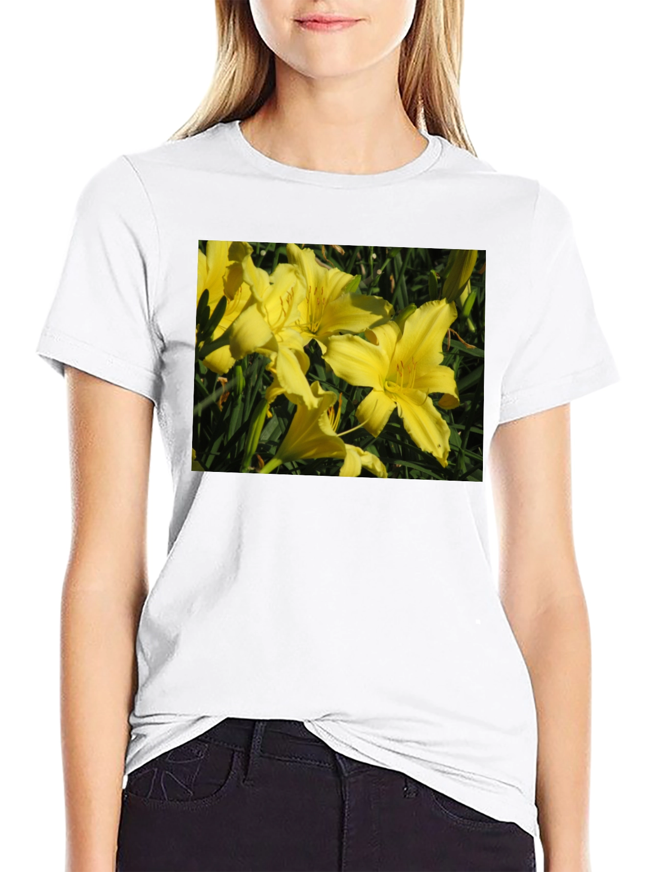 Yellow Lily Graphic T-Shirt
