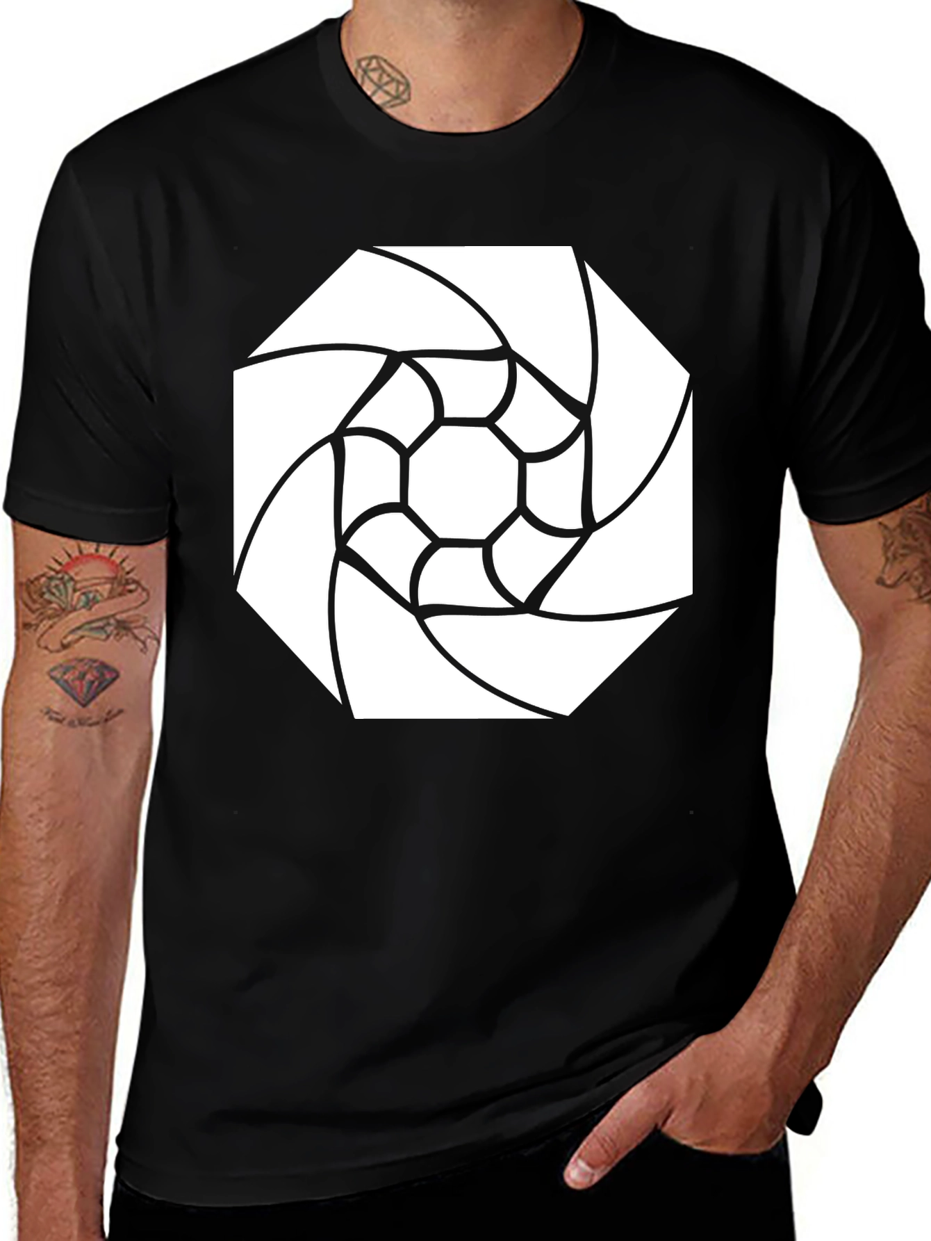 Geometric Graphic Print Black T-Shirt - Modern Style